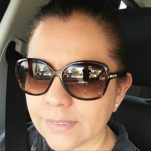 Meet your Posher, Araceli